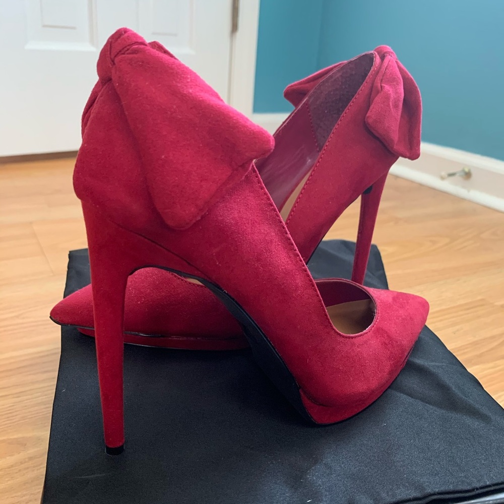 Sexy red heels